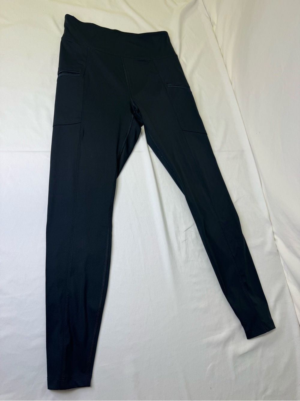 Eddie Bauer Black High-Rise Pocket Leggings